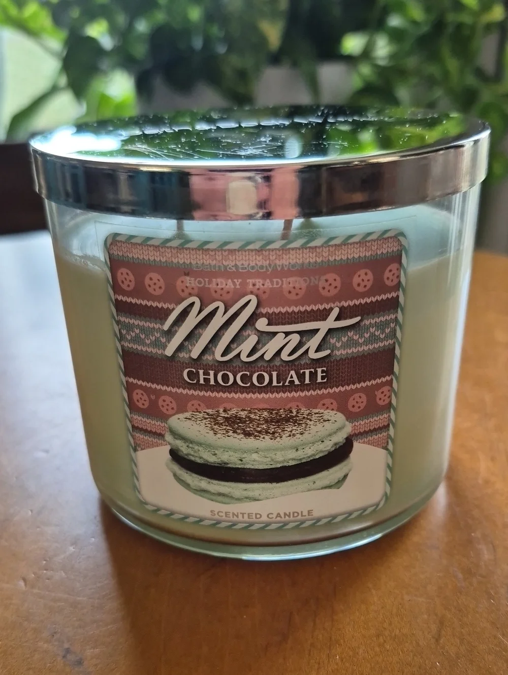Bath & Body Works 3 Wick Mint Chocolate Scented Candle - Cream Green. NWOT